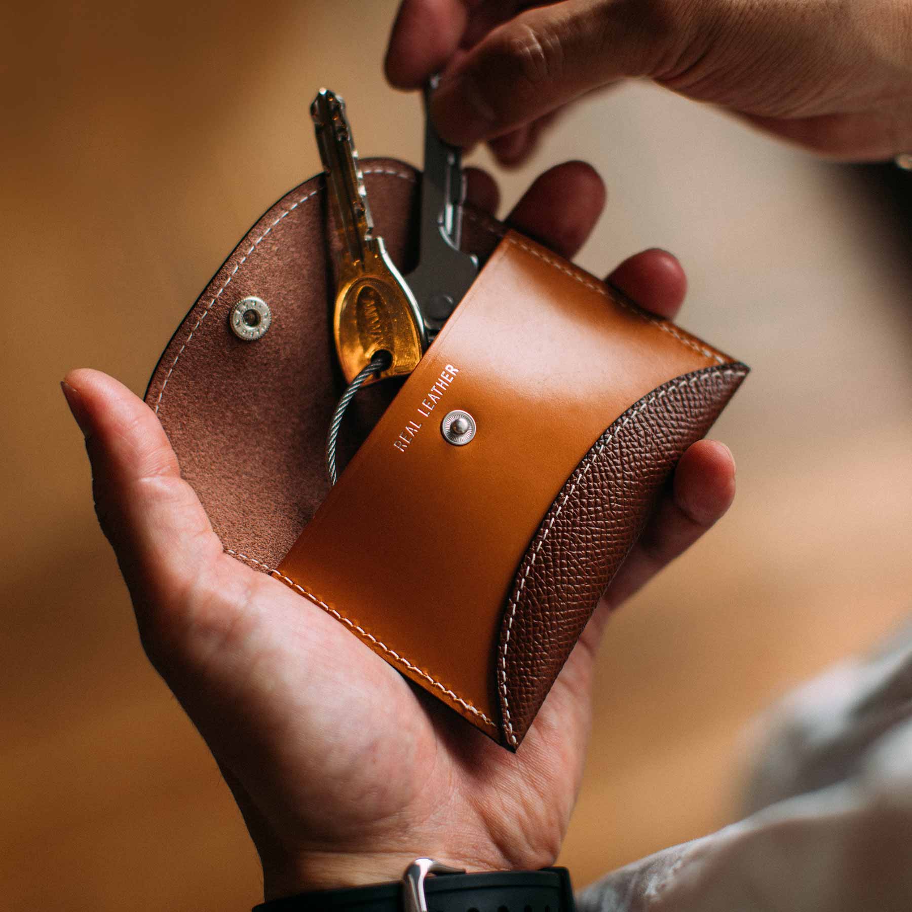 Whitehouse Cox ホワイトハウスコックス S3166 NECK POUCH for AirPods