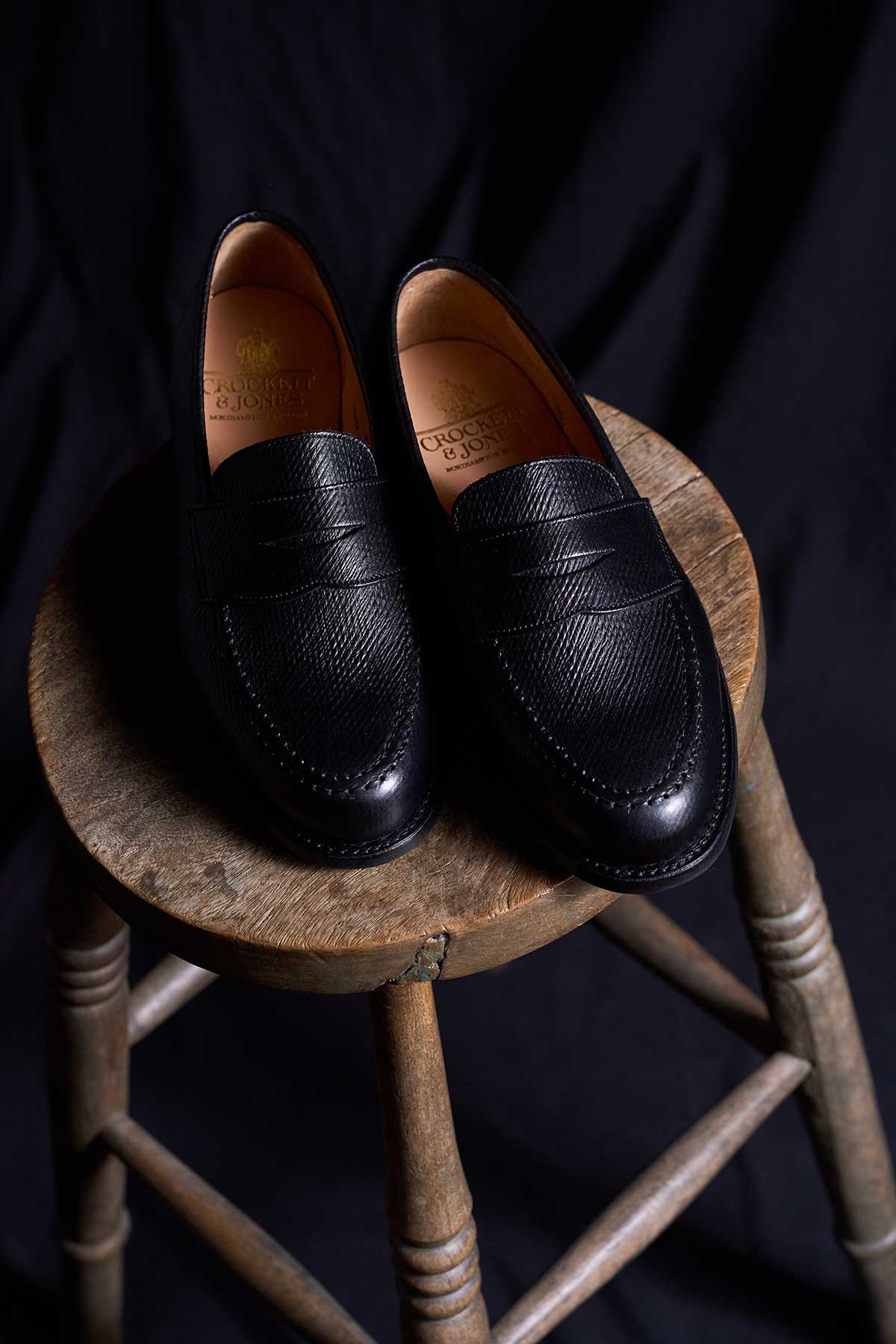 Crockett&Jones クロケット＆ジョーンズ “BLACK” RUSSIAN GRAIN